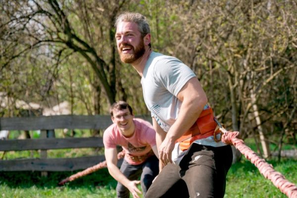 Bedrijfsuitje-bungeerun-teambuilding